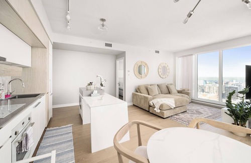 Montreal Condo | The Jamesn