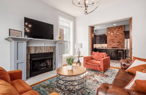 Near East Columbus House | The Jazz and Blues Executive Mansion on Miami