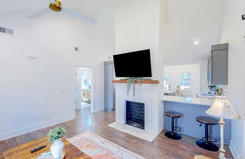 Talbot's Corner House | The Joyful Cottage
