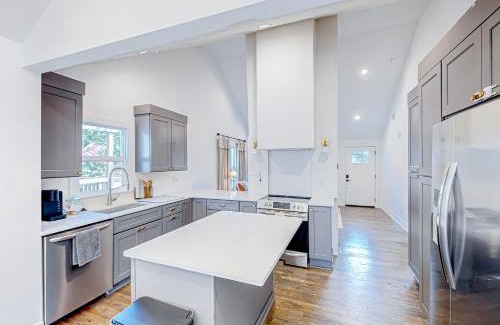 Talbot's Corner House | The Joyful Cottage