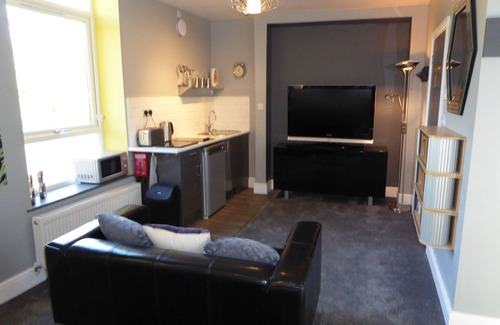 Preston Apartment | The Jungle - The Myriad