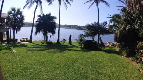 Zinkwazi Beach Apartment | The Lagoon Flat, 53 Nkwazi Drive