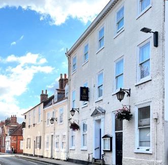 Beverley Hotel | The Lairgate