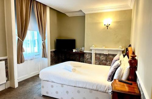 Beverley Hotel | The Lairgate