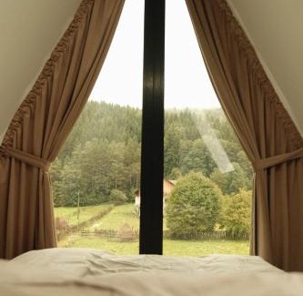 Ceahlau House | The Lake Chalet
