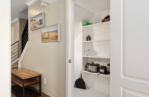 Lehi House | The Lake View: Family and business travel
