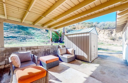 Lakeland Village House | The Lakehouse: 3 BR, 2 BA House in Lake Elsinore, Sleeps 6