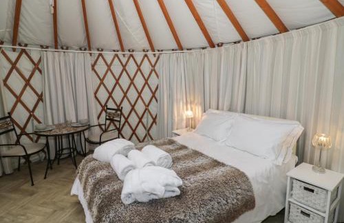 Beckford House | The Lakeside Yurt