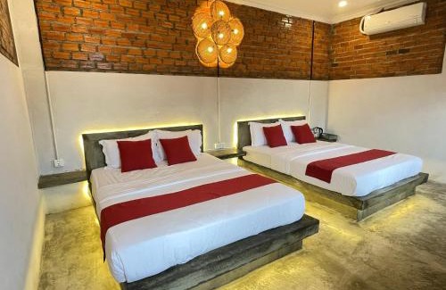 Kampot Hotel | The Last Beach House