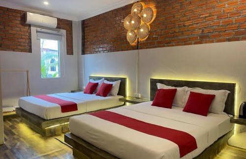 Kampot Hotel | The Last Beach House
