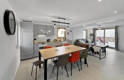 Granges Apartment | The Laughing Cow - 10 mns from Sion and ski