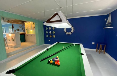 Scottburgh Bed & Breakfast | ThE LaZy ShArK
