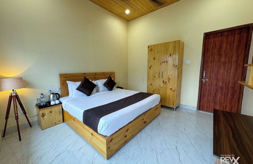Tapovan Hotel | The Leisure Cave on the Ganges