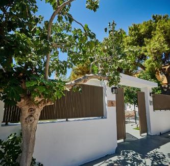 Spata-Artemida Resort | The lemon house