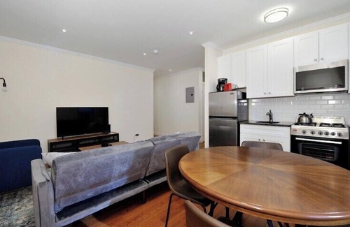 Midtown East Apartment | The Lexy VII Vibe 8638