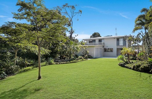 Noosa Heads House | The Lighthouse, Noosa Hill