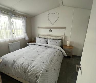 Girvan Other | The Linwood at StrathavonRentals