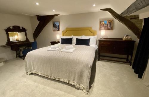 West Pennard Hotel | The Lion at West Pennard