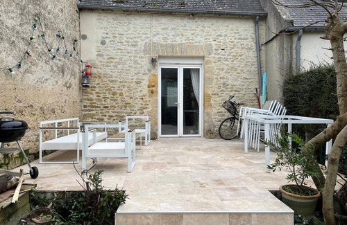 Arromanches-les-Bains House | The little sinner's house.