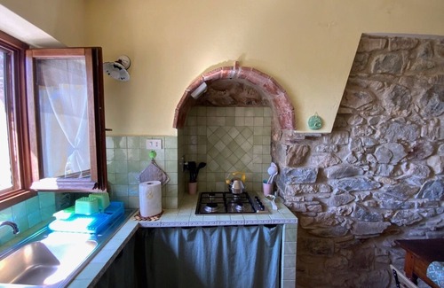 Montebuono Apartment | The little house of no time upstairs