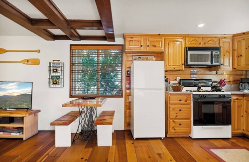 Cedarpines Park Cabin | The Little Bear Cabin - Tiny Romantic Cabin in the Woods!