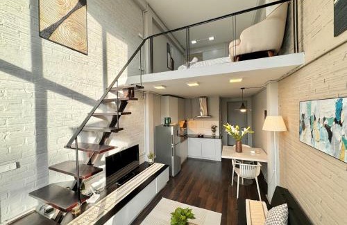 Old Quarter Apartment | The Little Hanoi - Duplex - Old Quater - Street View