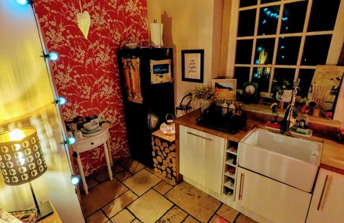 Bradford House | The Little House - A home away from home
