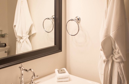 Bayfield Hotel | The Little Inn of Bayfield