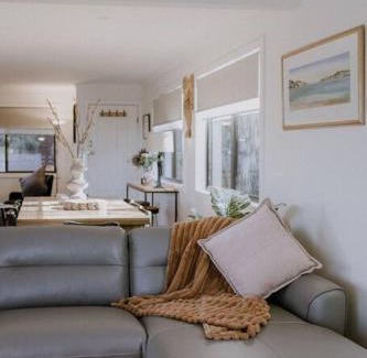 Bicheno House | The Little Lobster