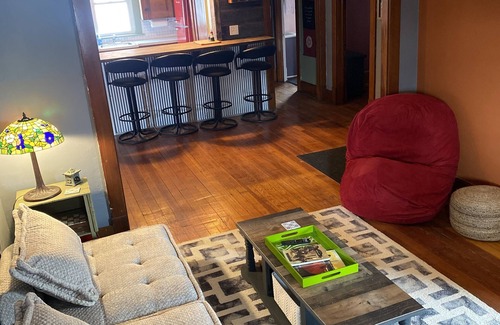 Ashland Apartment | The Little Red Hen InnnDowntown Ashland