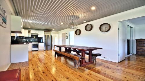 Currarong House | The Lobster Pot