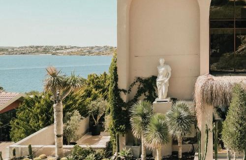 Cesme Hotel | The Local House Ayasaranda