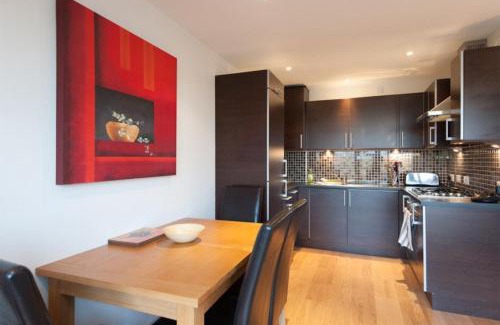 Restalrig Apartment | The Lochend Park View Residence