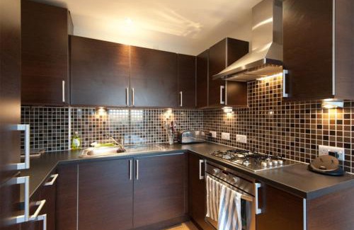 Restalrig Apartment | The Lochend Park View Residence