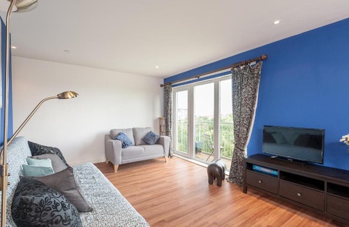 Restalrig Apartment | The Lochend Park View Residence No 2