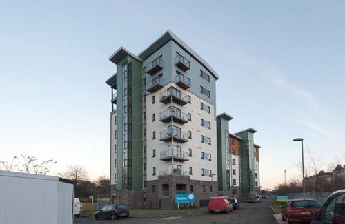 Restalrig Apartment | The Lochend Park View Residence No 1
