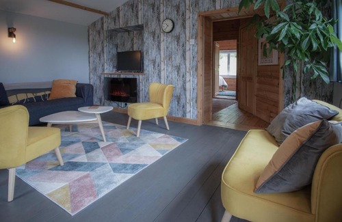 Amroth Apartment | The Lodge At Sheepswalk Farm - 2 Bedroom Lodge - Stepaside