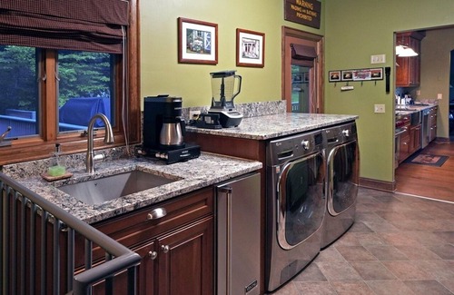 Kattskill Bay Cabin | The Lodge at Warner Bay, Lake George Retreat for Up to 20 People