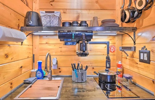Bryson City Cabin | The Lodge Nantahala River. Bryson city, NC. Suite #10