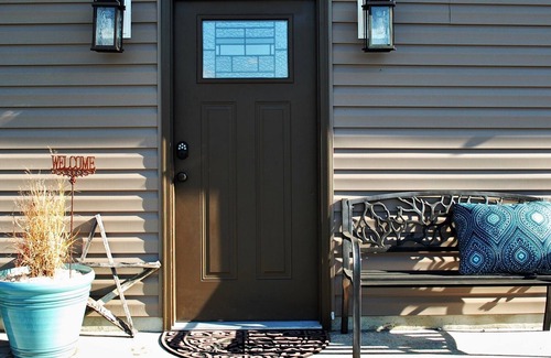 Stanley Cottage | The Loft at Blue Sky Ranch: Perfect for Couples!