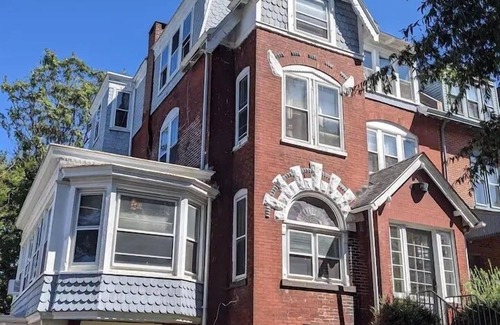 Wilmington Apartment | The Loft At Gilpin Placeking Bedtrolley Square! 1 Bedroom Apts by RedAwning