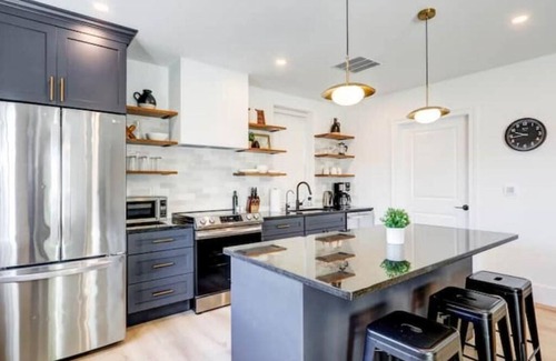 Witmer Apartment | The Loft at Legacy Manor/Minutes from Sight&Sound and Downtown Lancaster