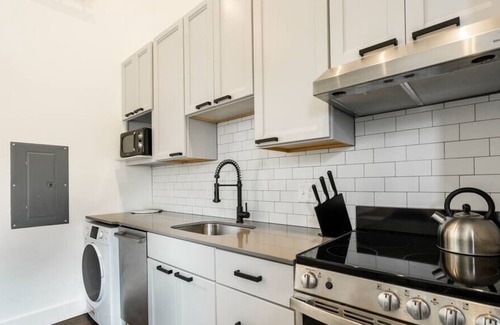 Olde Towne East Apartment | The Loft @ Columbus Center 1