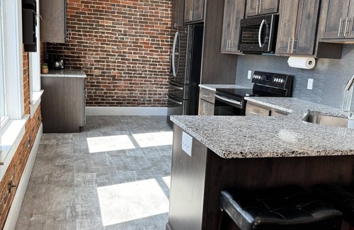 Versailles House | The Loft of the Rooftop | Excellent Views | Rooftop Lounging | Sleeps 6