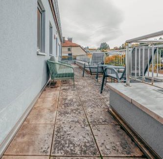 Bridel Apartment | The Loft sleeps 4