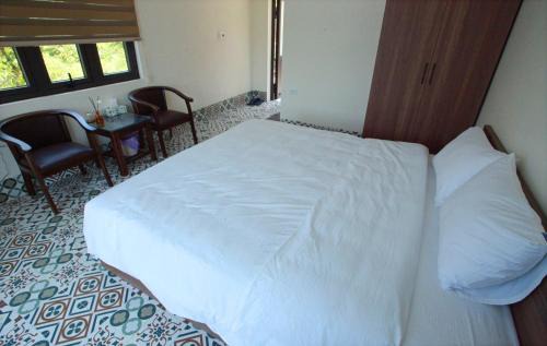 Nho Quan House | The Loli Hill Homestay