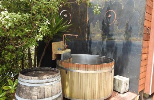 Clevedon Villa | The Lookout- Clevedon