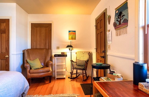 Escalante Hotel | The Loubird Inn
