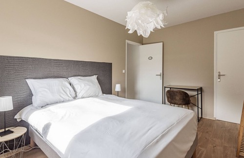 Epernay Apartment | "The Louis Pasteur 6" PREMIUM