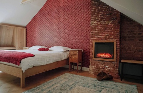 Historical Center Bruges Hotel | The Lovelace Residence